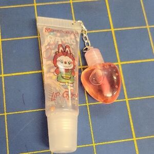 Magic Lip Gloss with Heart Lip Oil Charm New